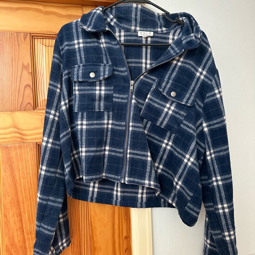 Cropped plaid shacket